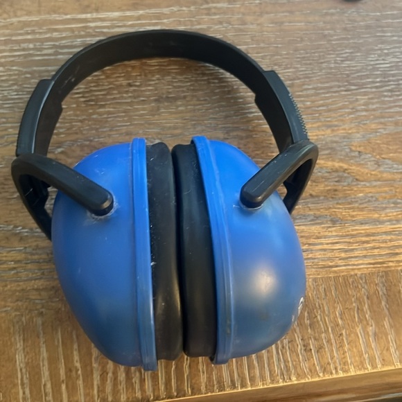 AOS Safety earmuffs - Picture 2 of 3